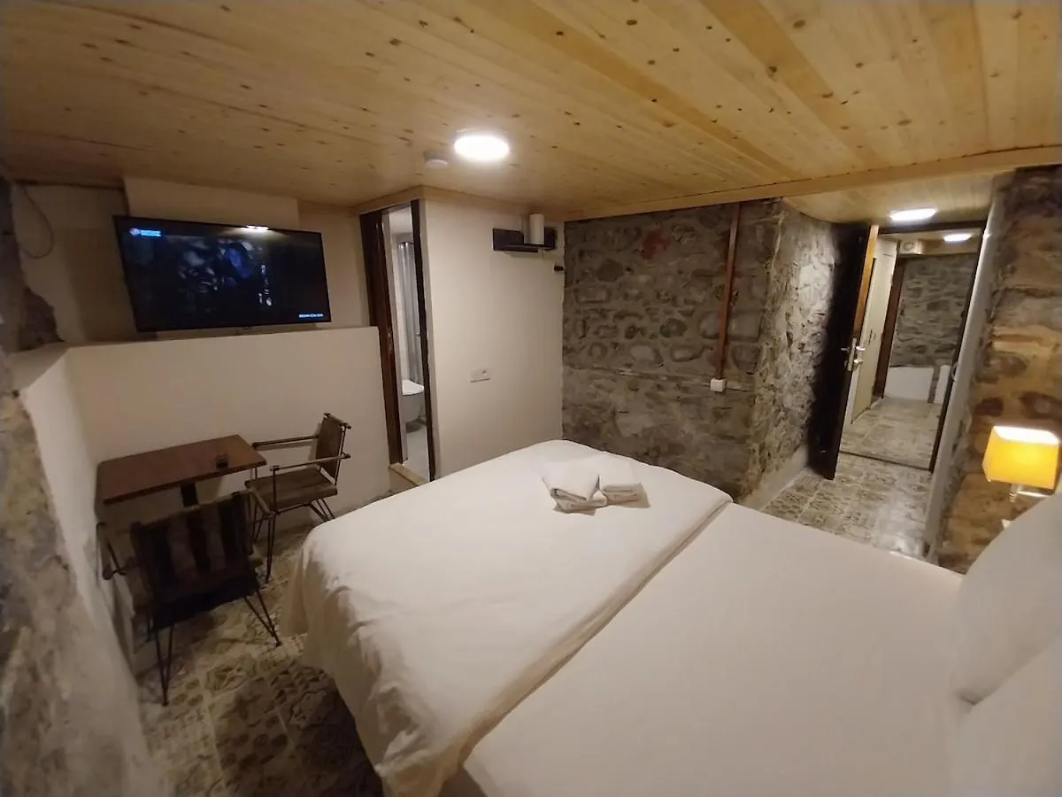 Akraios Guesthouse Beautiful Stone House In Konak İzmir