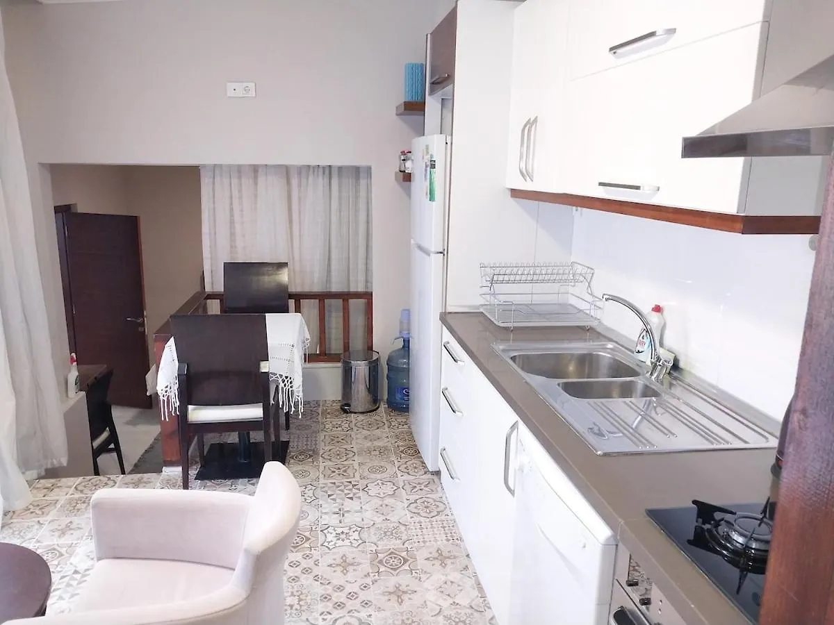 Akraios Guesthouse Beautiful Stone House In Konak İzmir