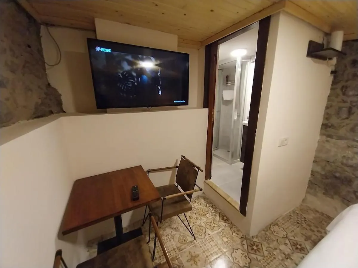 Akraios Guesthouse Beautiful Stone House In Konak İzmir