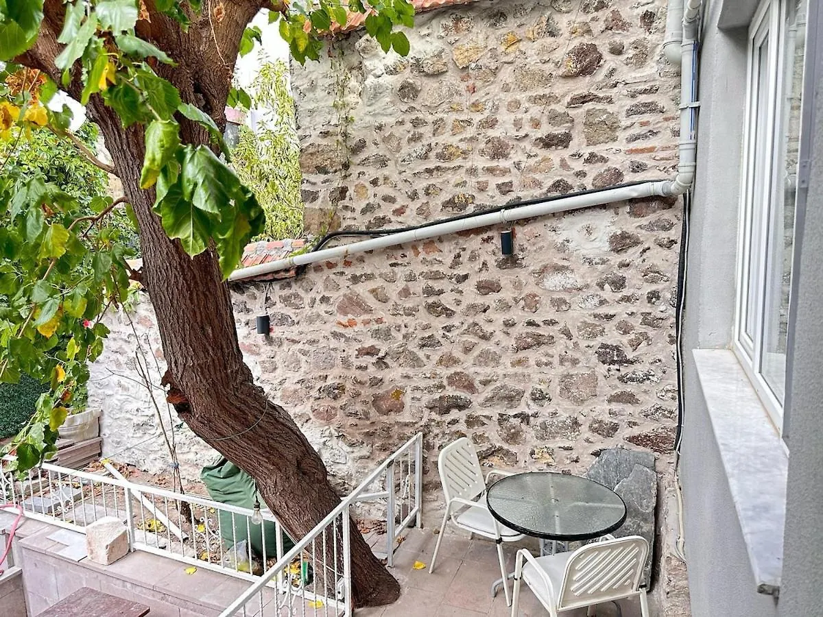 Akraios Guesthouse Beautiful Stone House In Konak İzmir Appartement